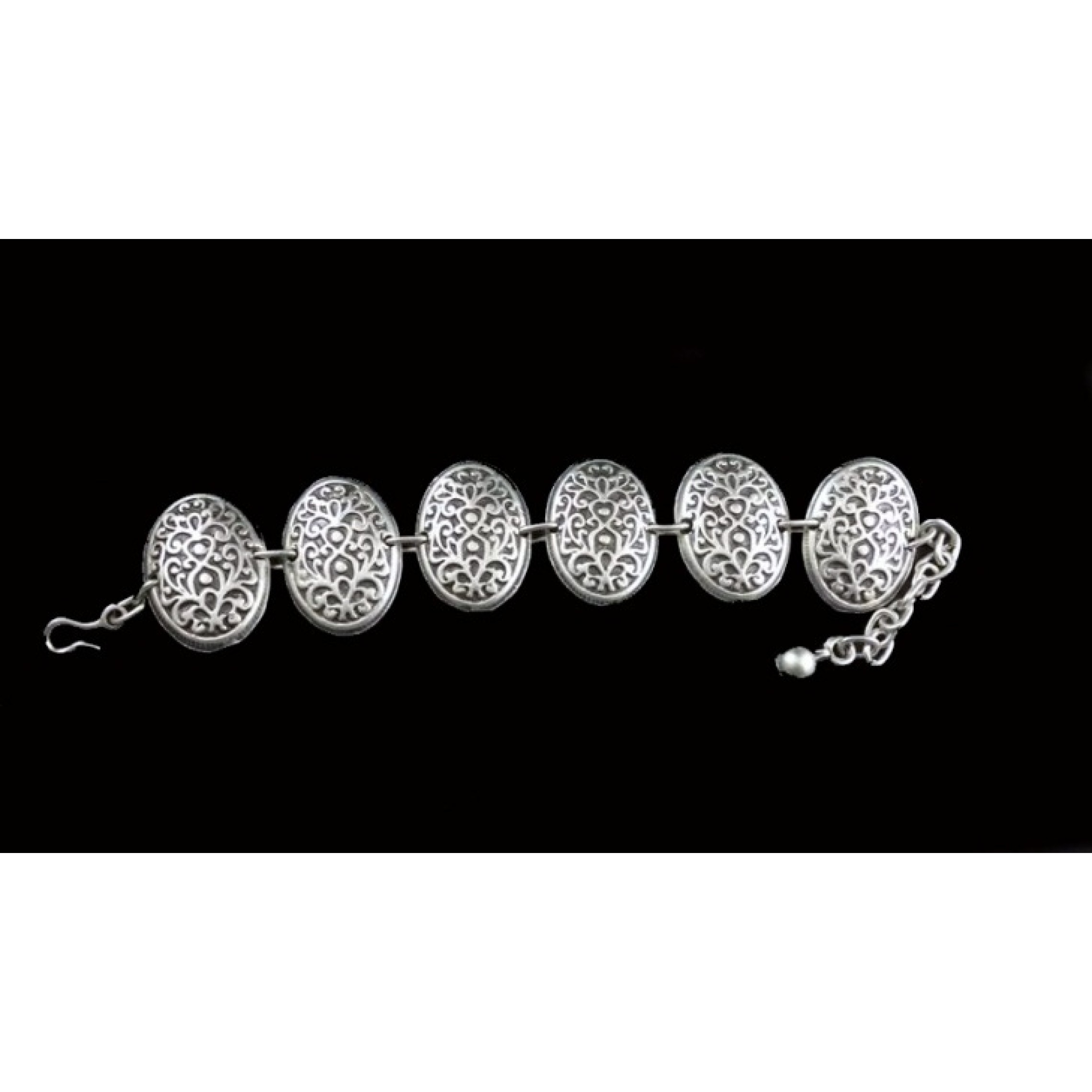 AB-004 - Silver Plated Zamac/Pewter Bracelet