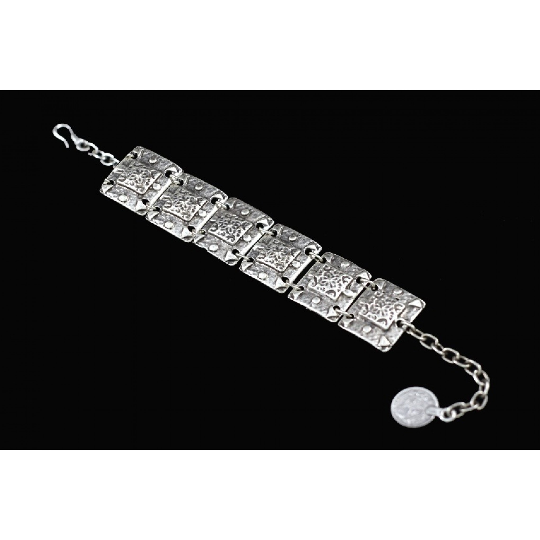 AB-013 - Silver Plated Zamac/Pewter Bracelet