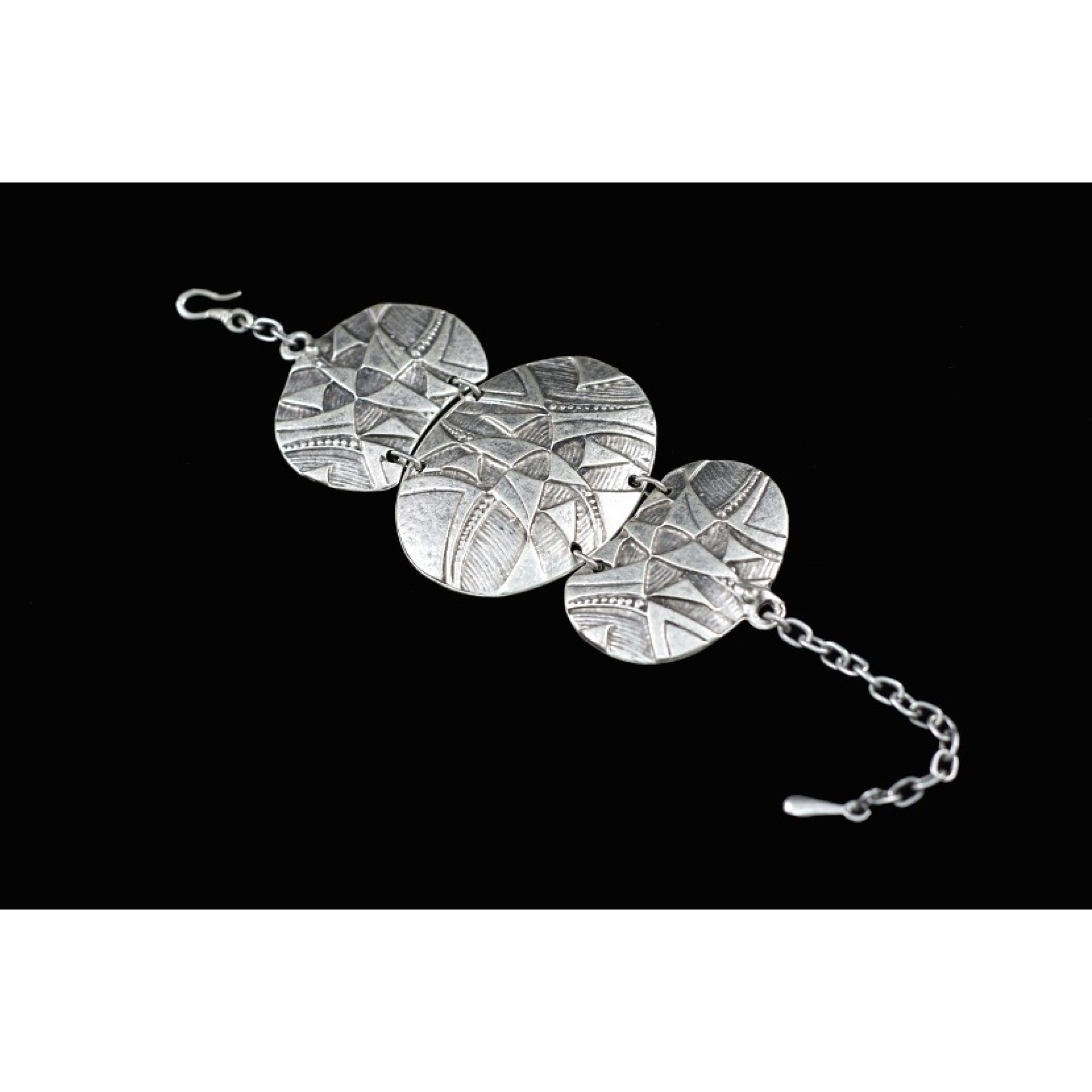 AB-014 - Silver Plated Zamac/Pewter Bracelet