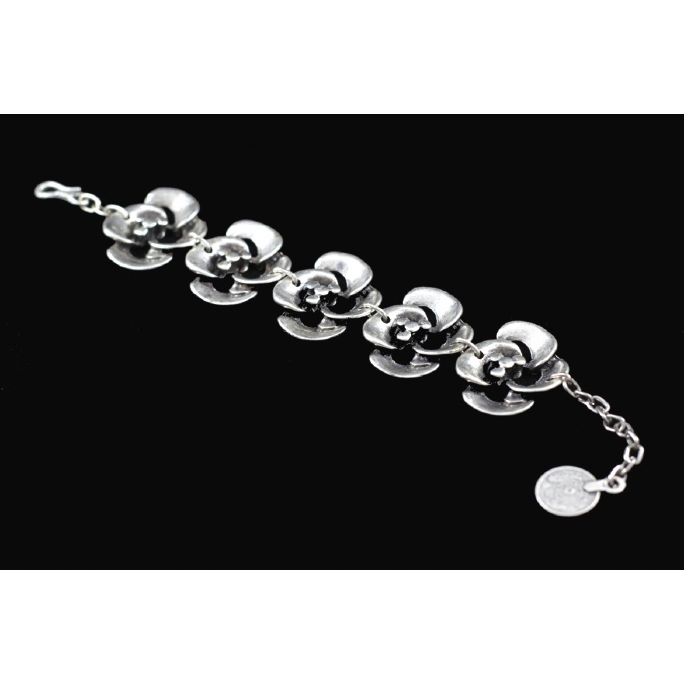 AB-018 - Silver Plated Zamac/Pewter Bracelet