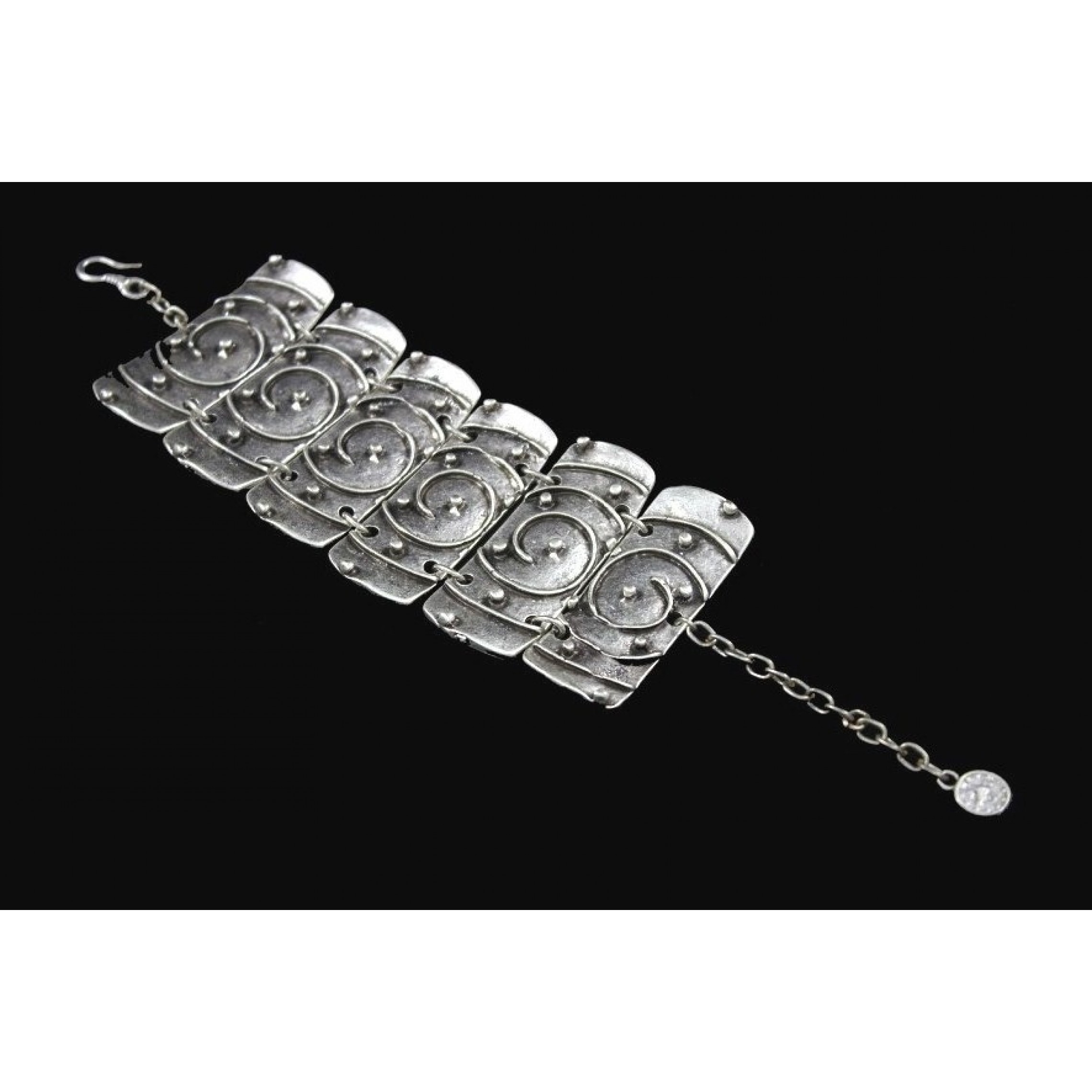 AB-022 - Silver Plated Zamac/Pewter Bracelet