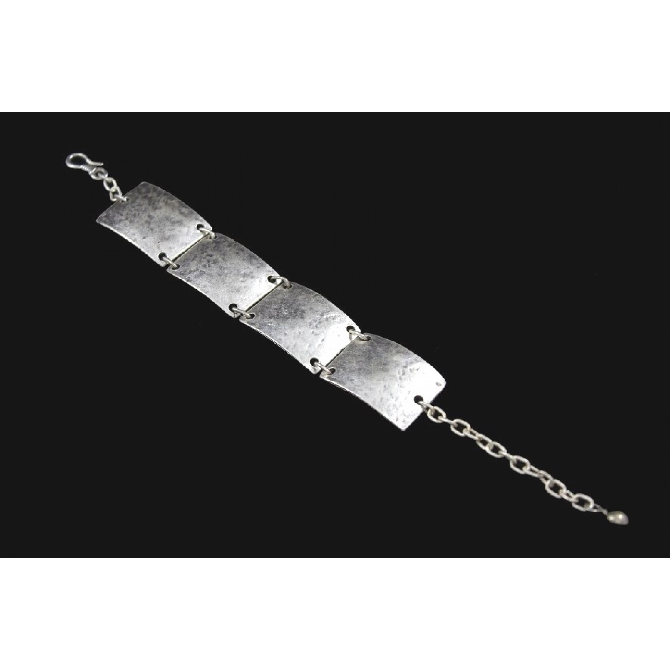 AB-023 - Silver Plated Zamac/Pewter Bracelet