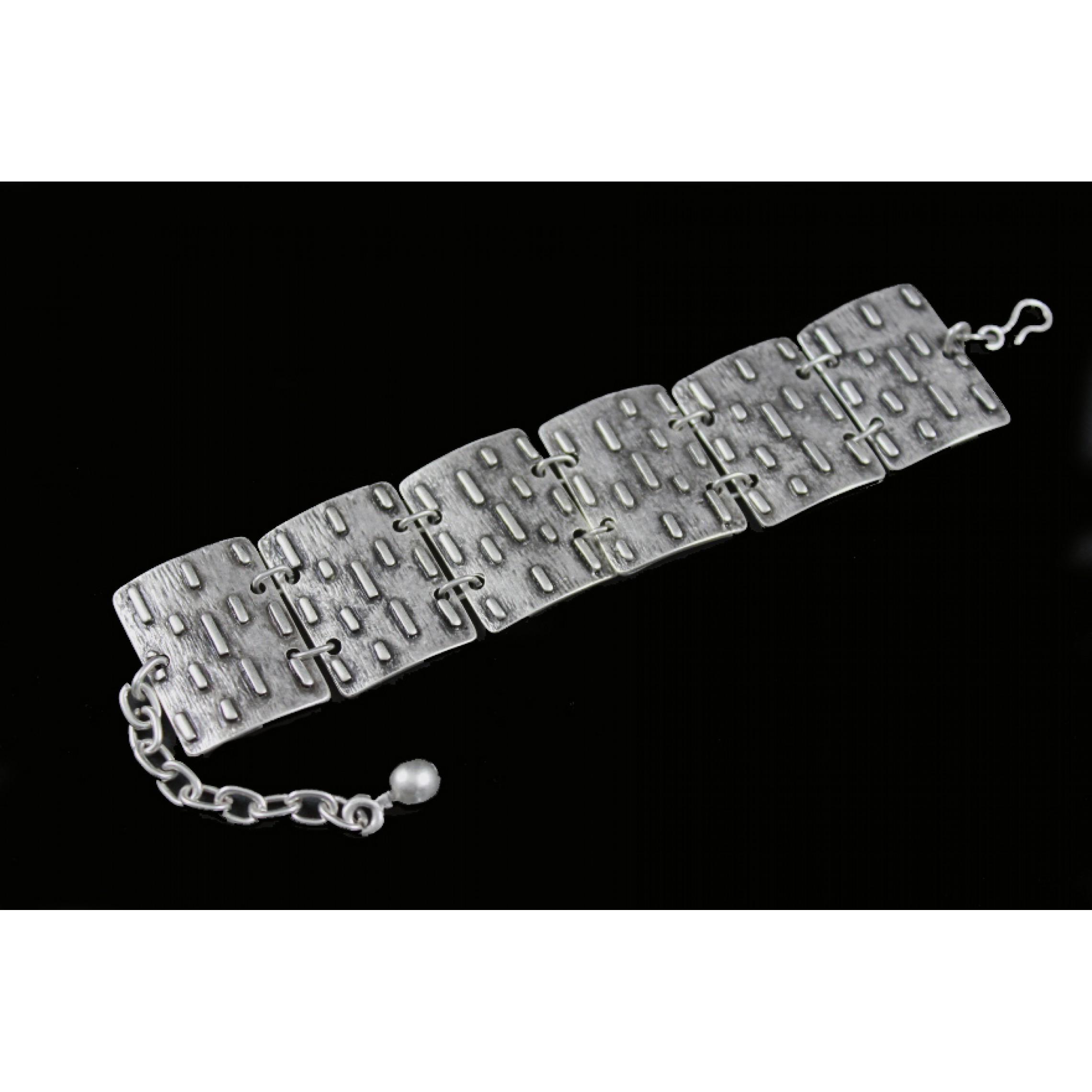 AB-119 - Silver Plated Zamac/Pewter Bracelet