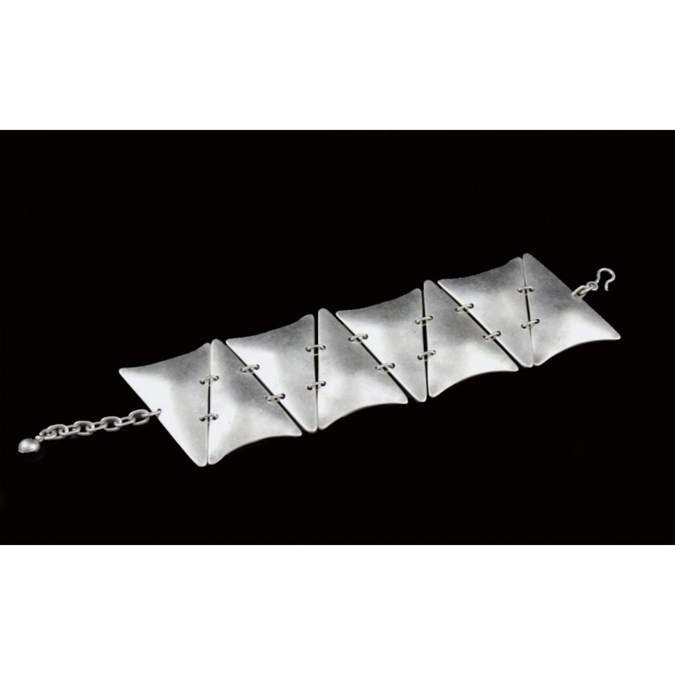 AB-125 - Silver Plated Zamac/Pewter Bracelet