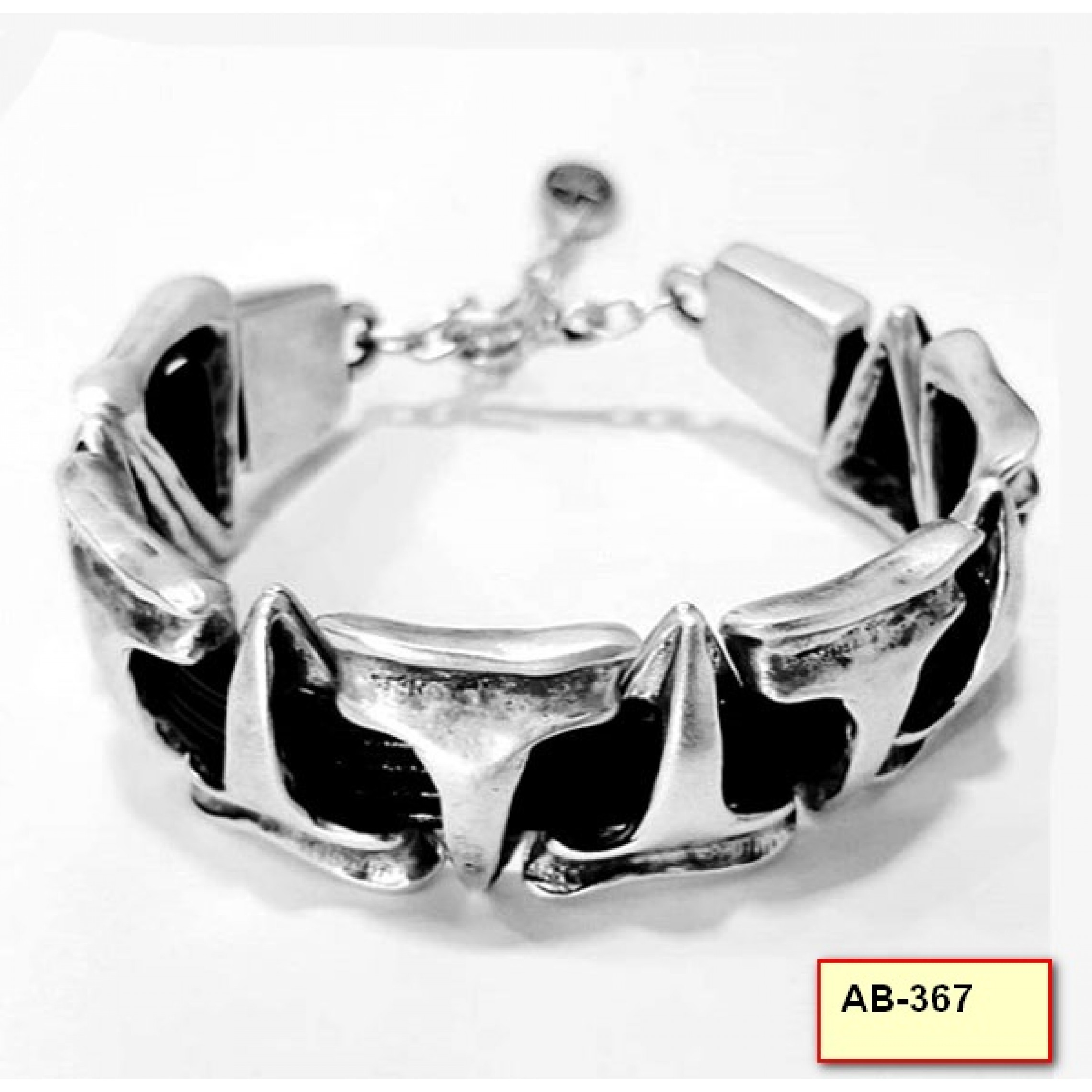 AB-367 - Silver Plated Zamac/Pewter Bracelet