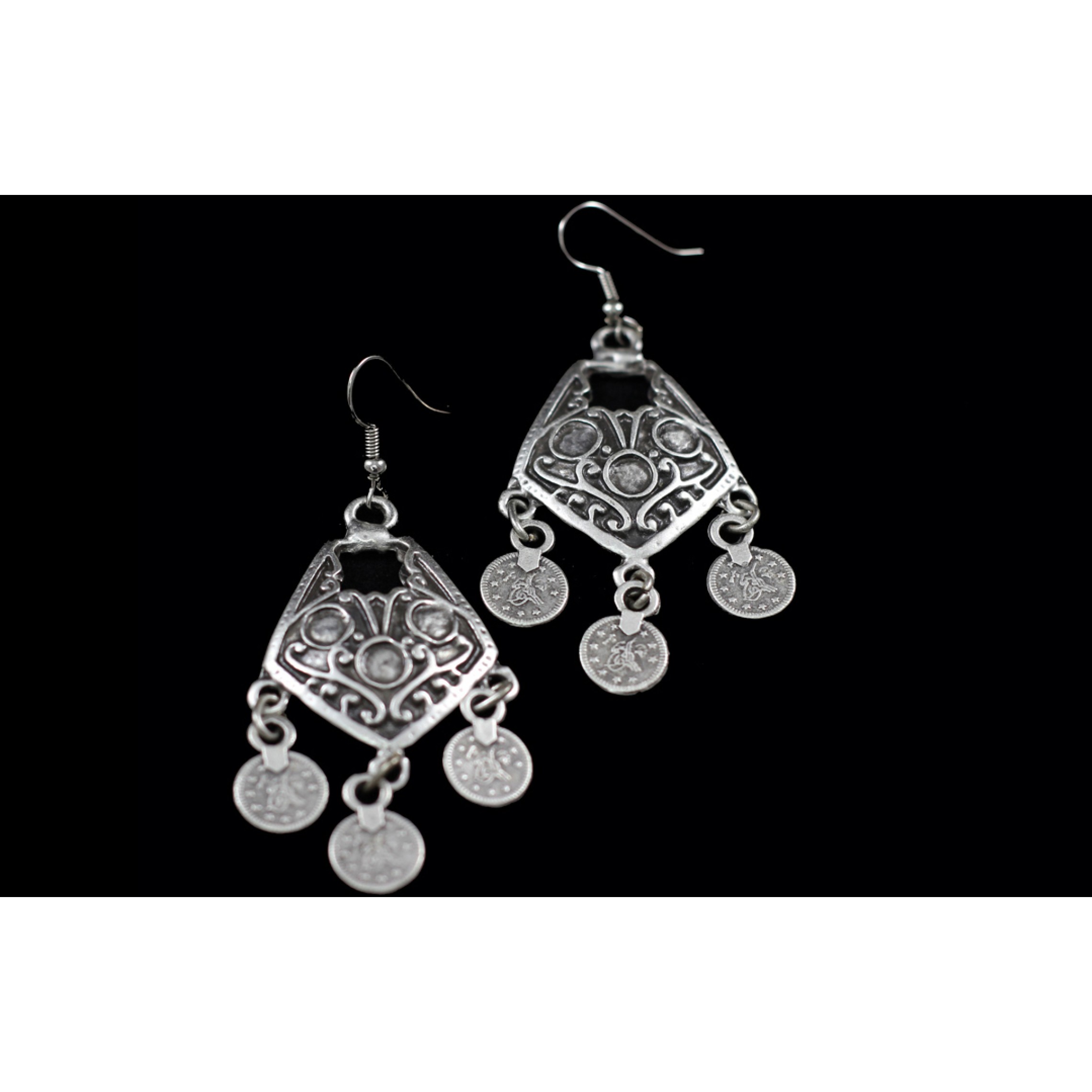 AE-252 - Silver Plated Zamac/Pewter Earrings