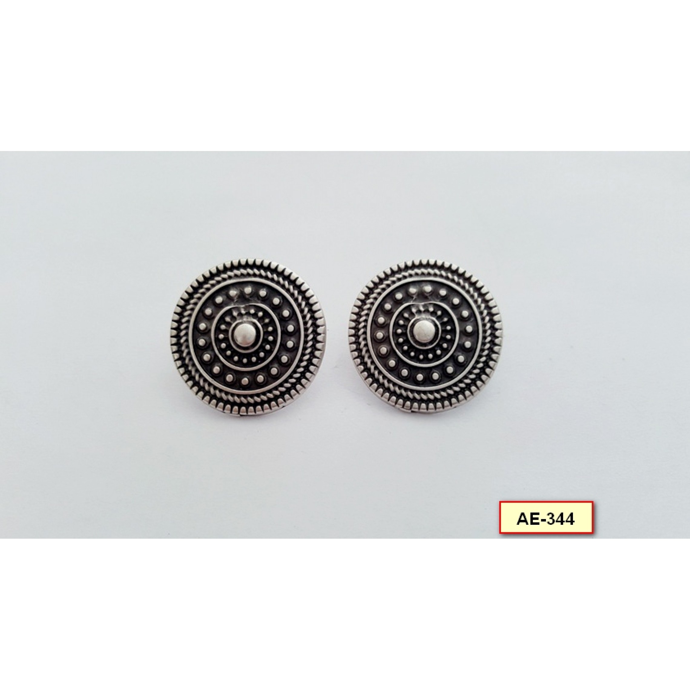 AE-344 - Silver Plated Zamac/Pewter Earrings