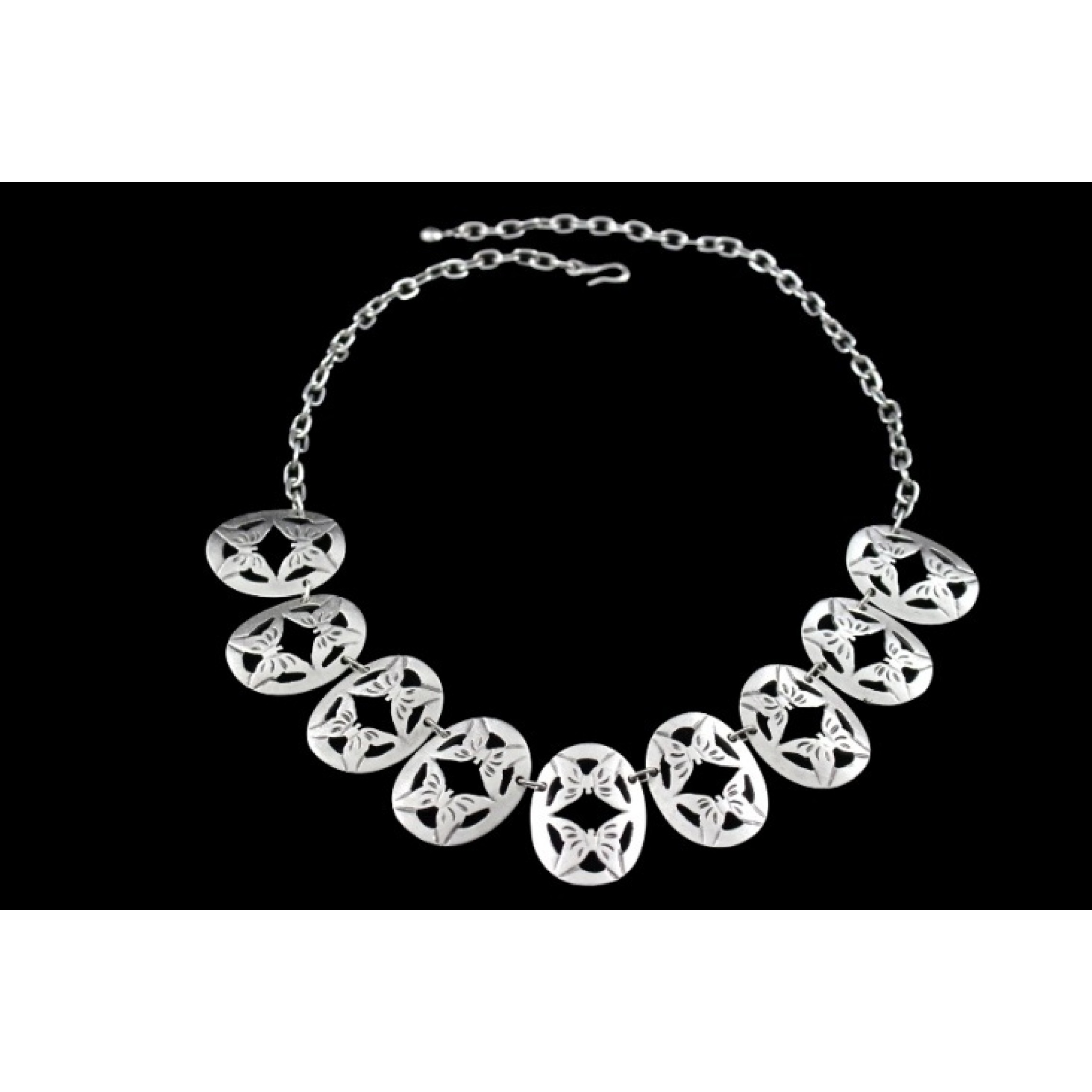 AN-025 - Silver Plated Zamac/Pewter Necklace