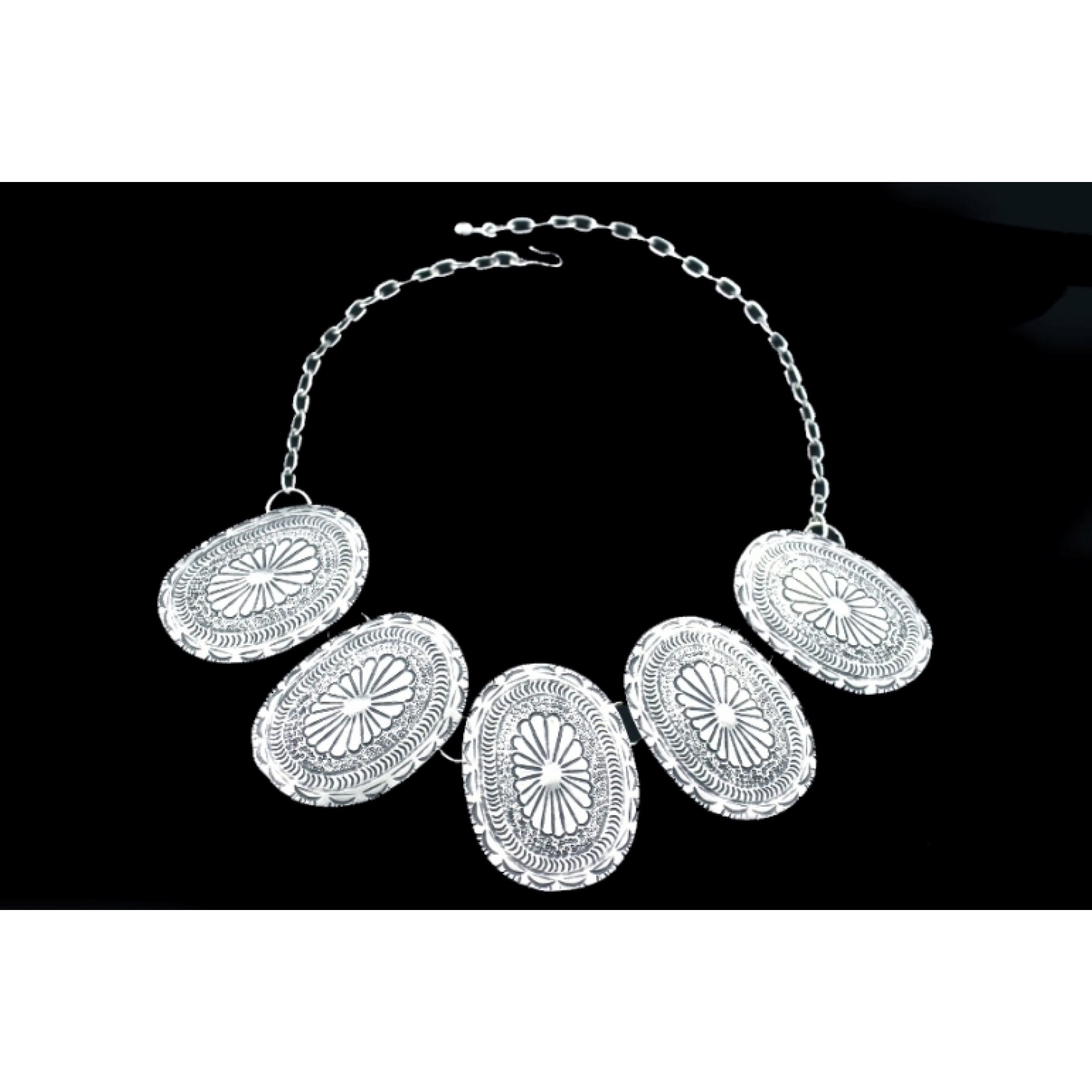 AN-042 - Silver Plated Zamac/Pewter Necklace