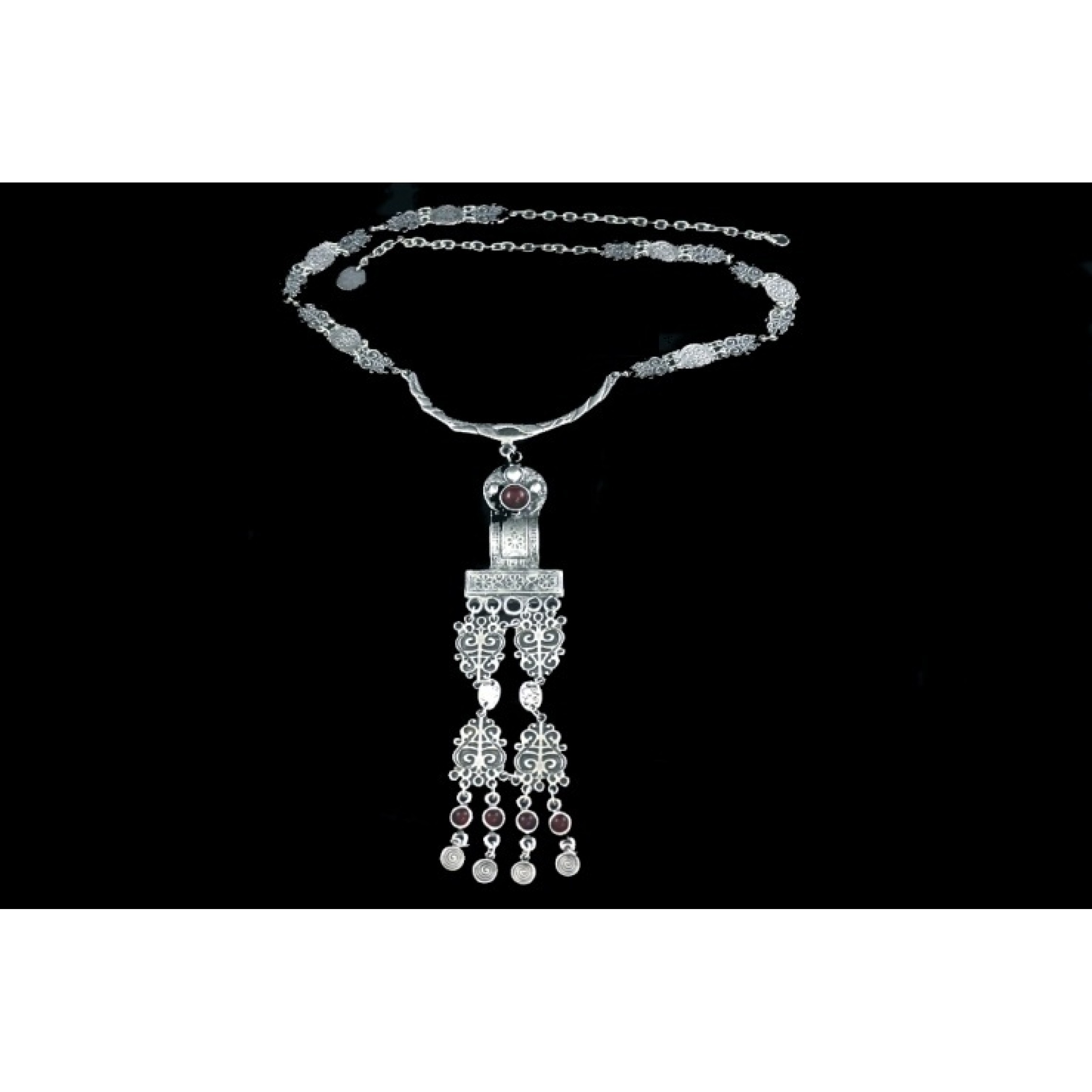 AN-071 - Silver Plated Zamac/Pewter Necklace