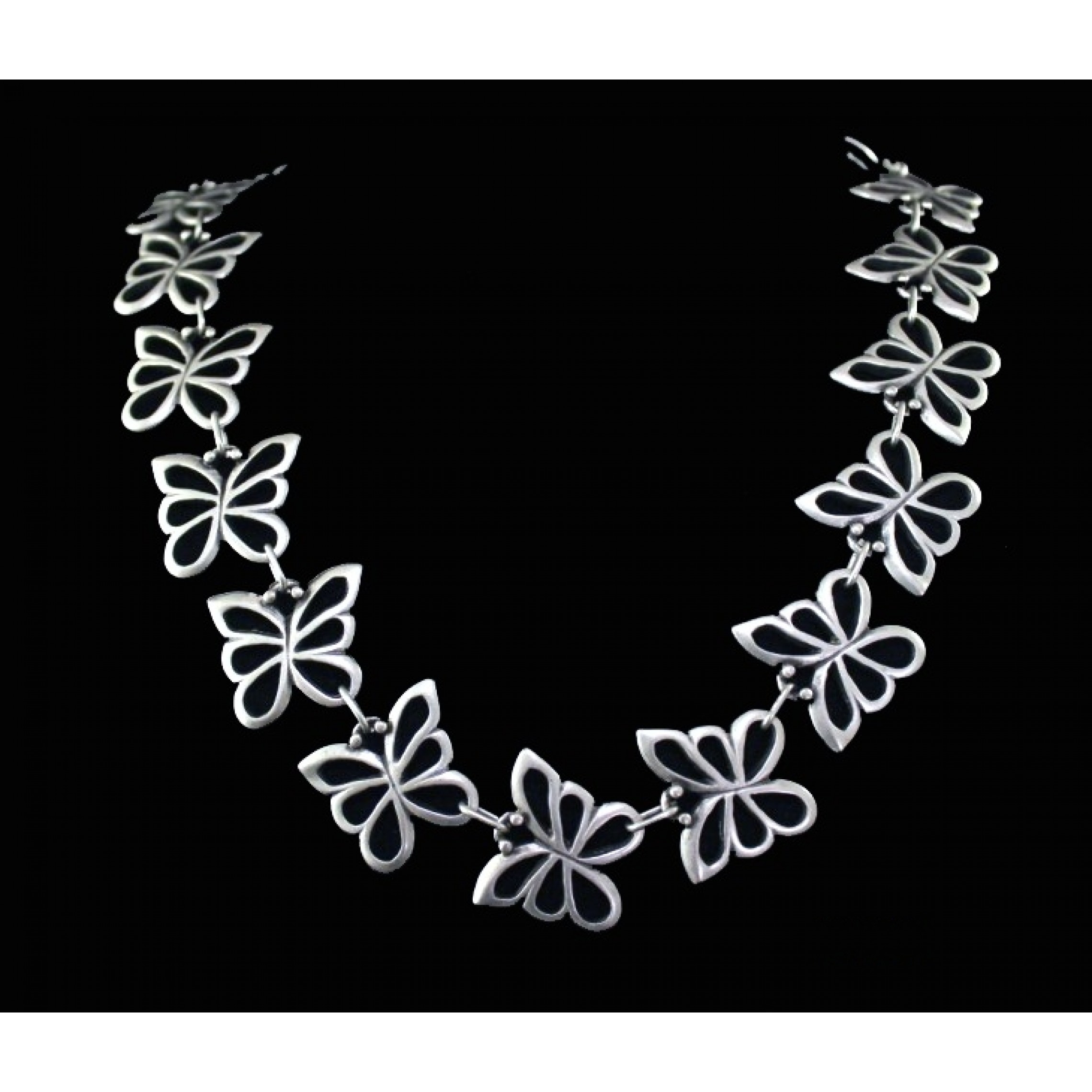 AN-115 - Silver Plated Zamac/Pewter Necklace