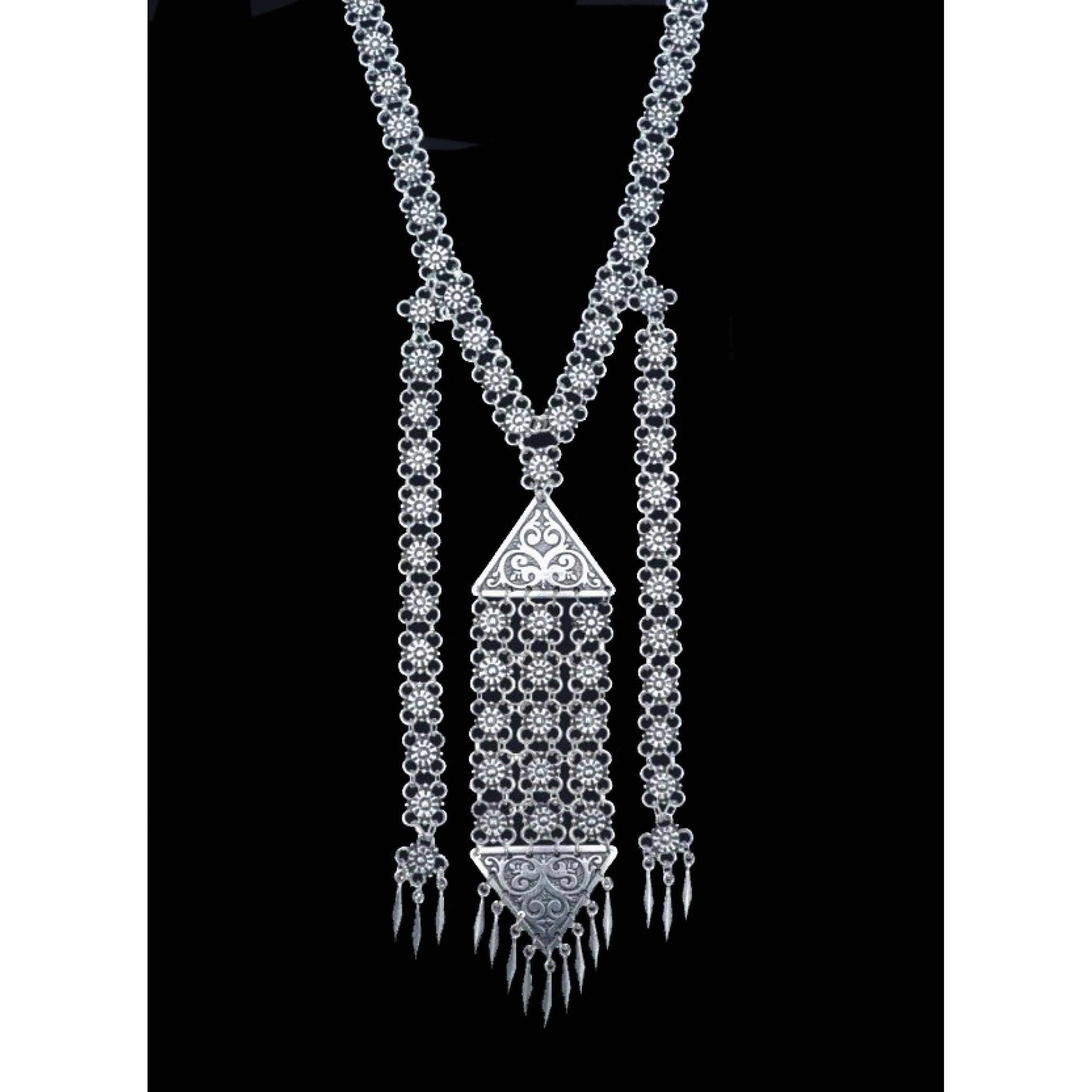 AN-117 - Silver Plated Zamac/Pewter Necklace