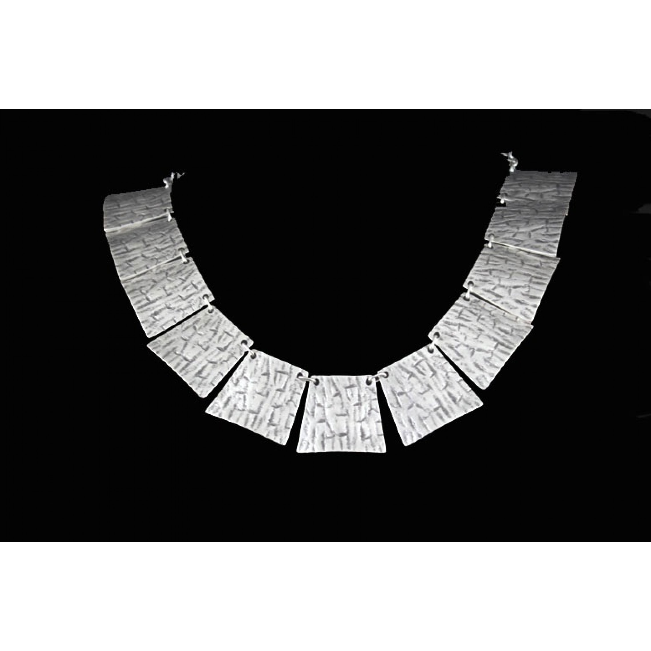 AN-134 - Silver Plated Zamac/Pewter Necklace