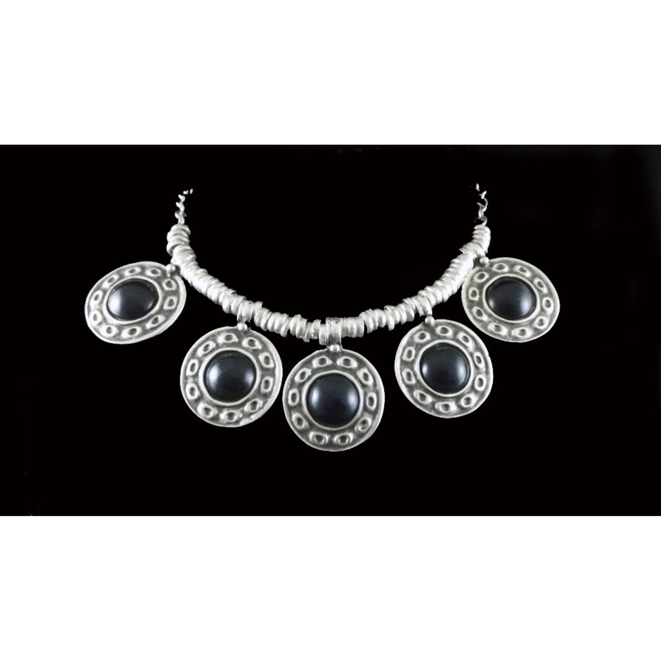 AN-152 - Silver Plated Zamac/Pewter Necklace