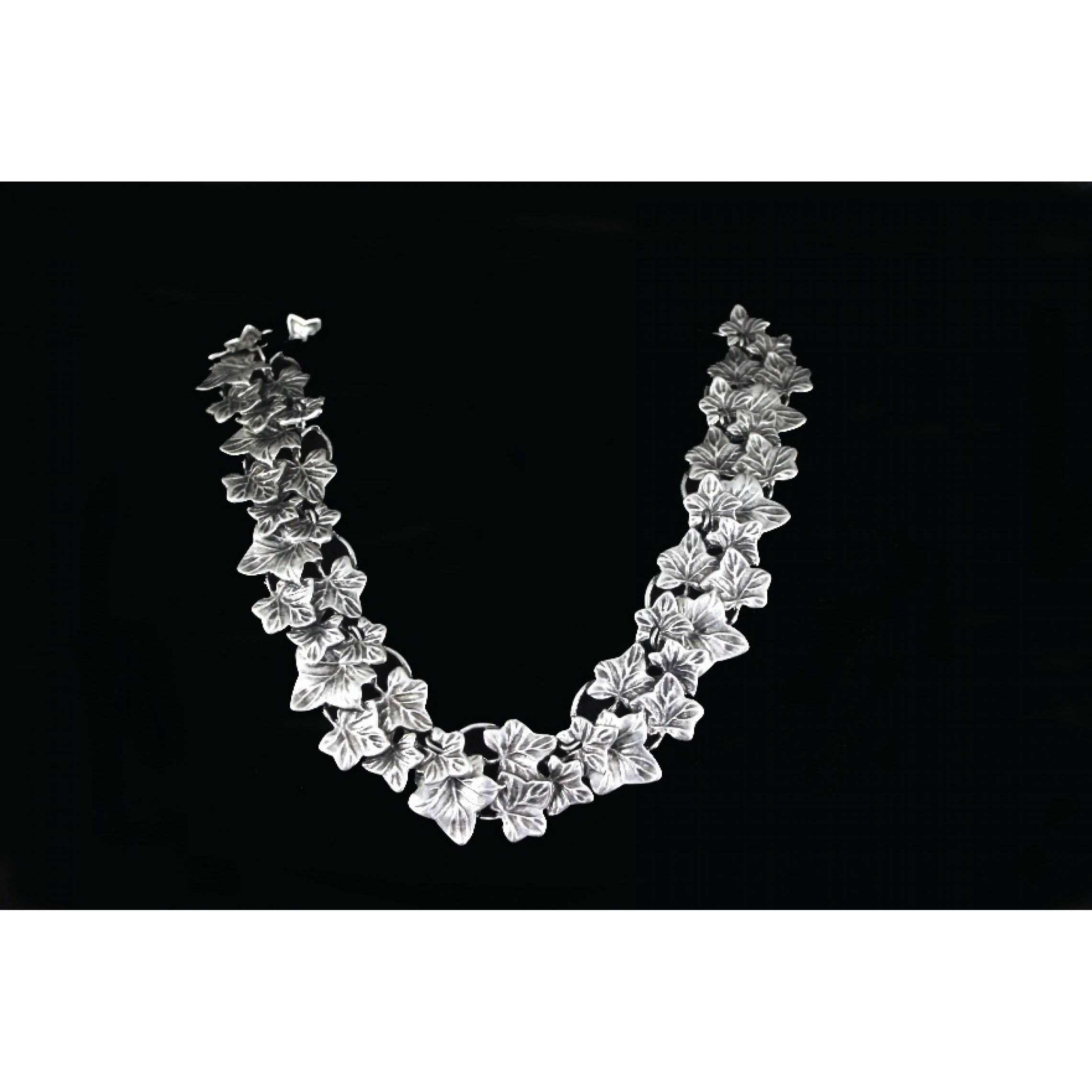 AN-159 - Silver Plated Zamac/Pewter Necklace