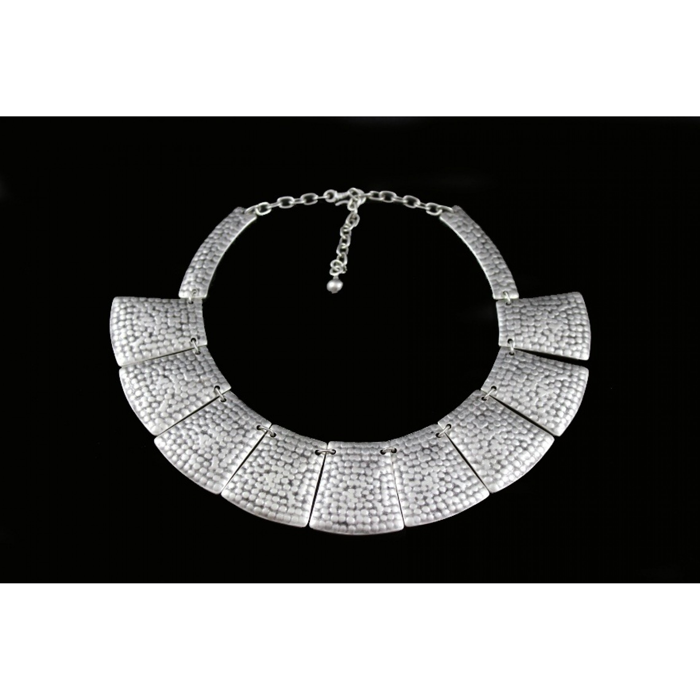 AN-163 - Silver Plated Zamac/Pewter Necklace