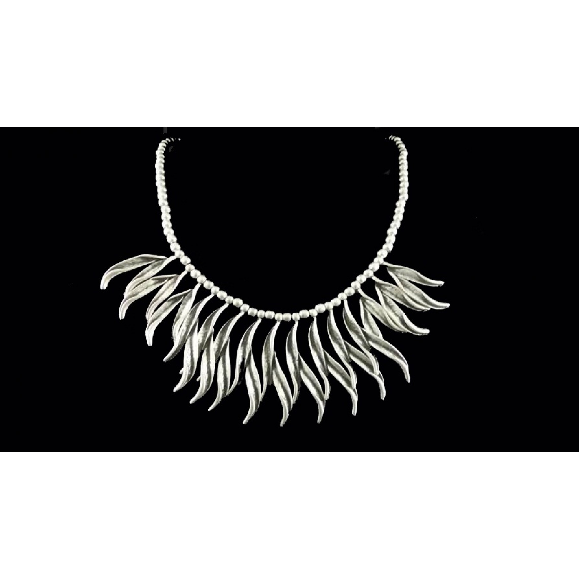 AN-174 - Silver Plated Zamac/Pewter Necklace