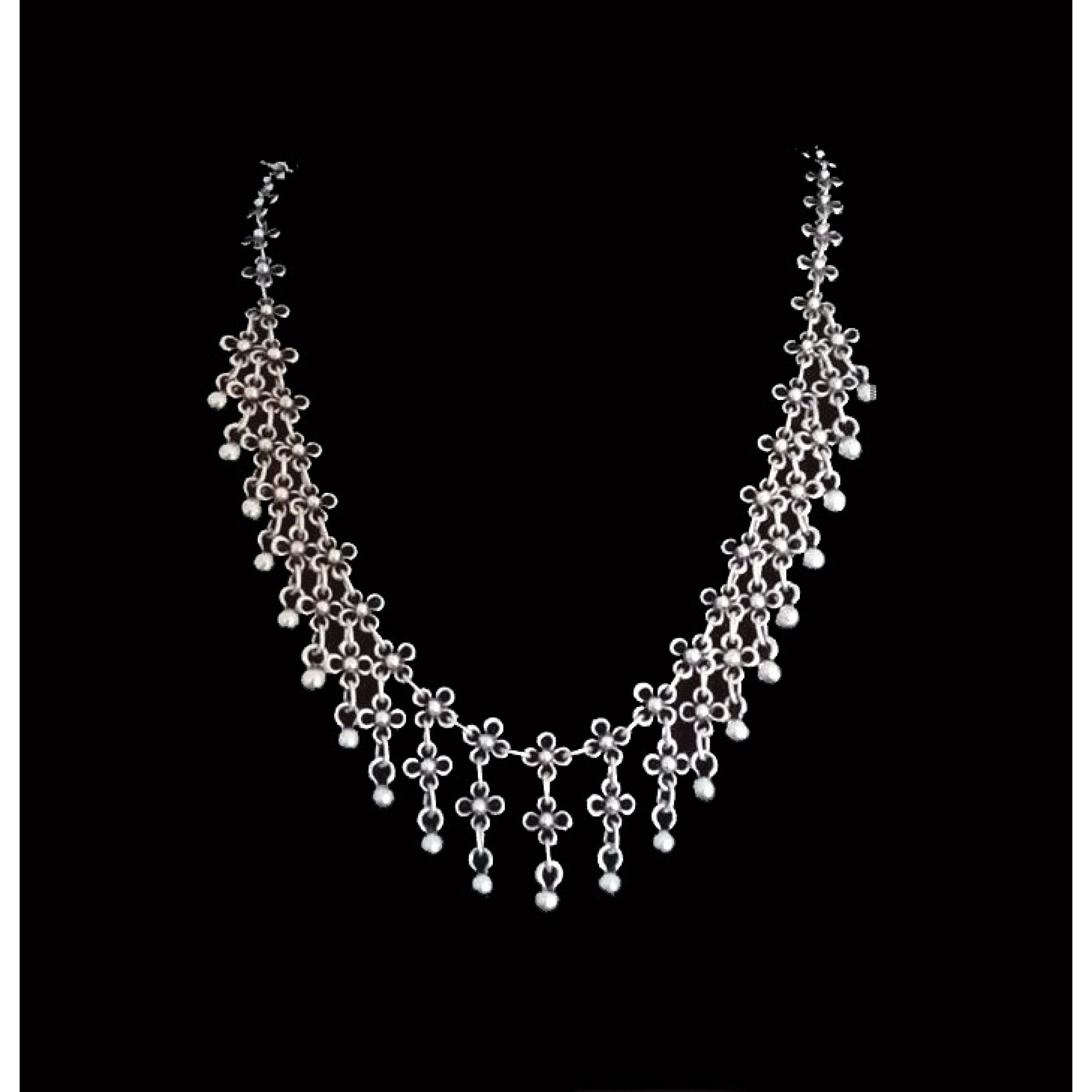 AN-220 - Silver Plated Zamac/Pewter Necklace