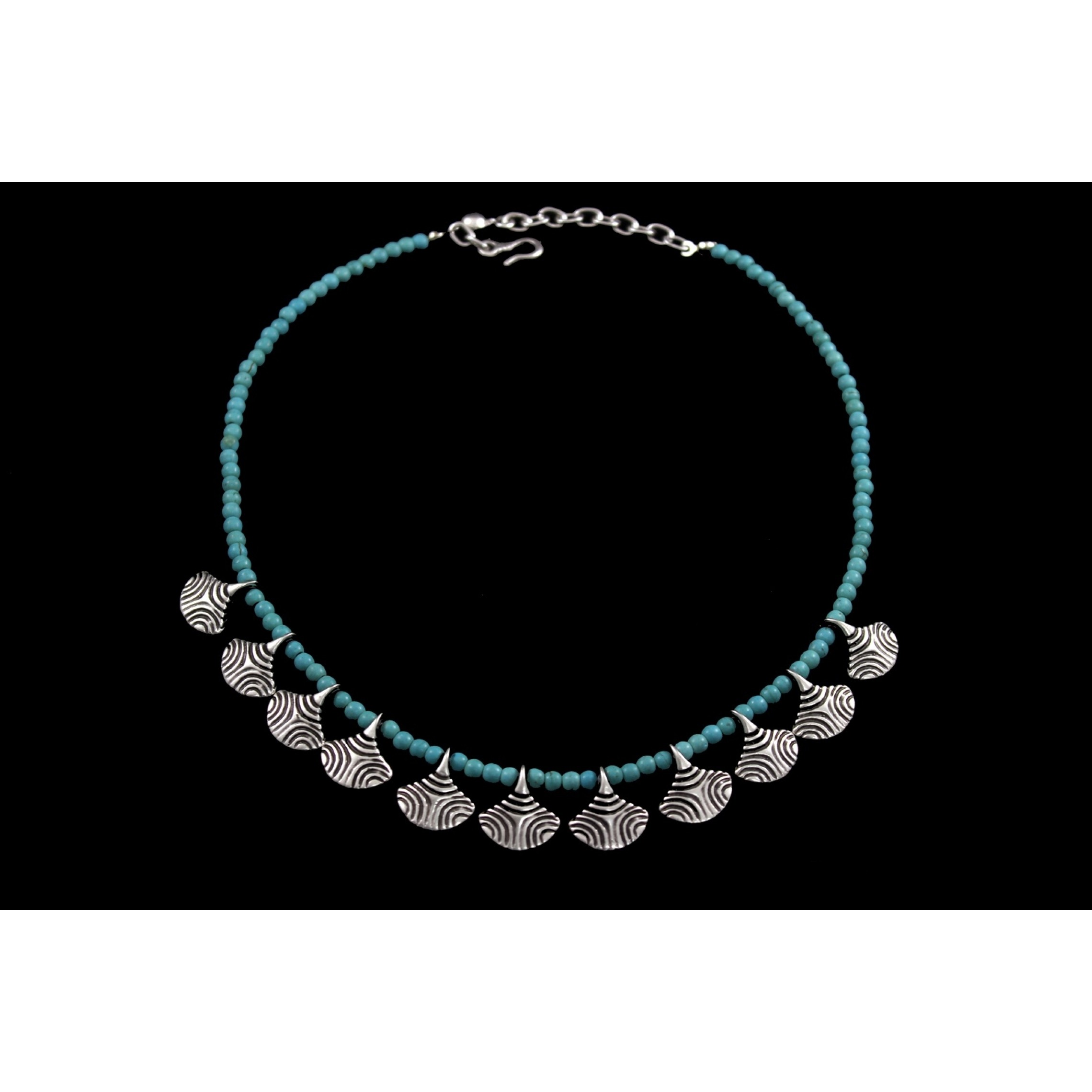 AN-235 - Silver Plated Zamac/Pewter Necklace