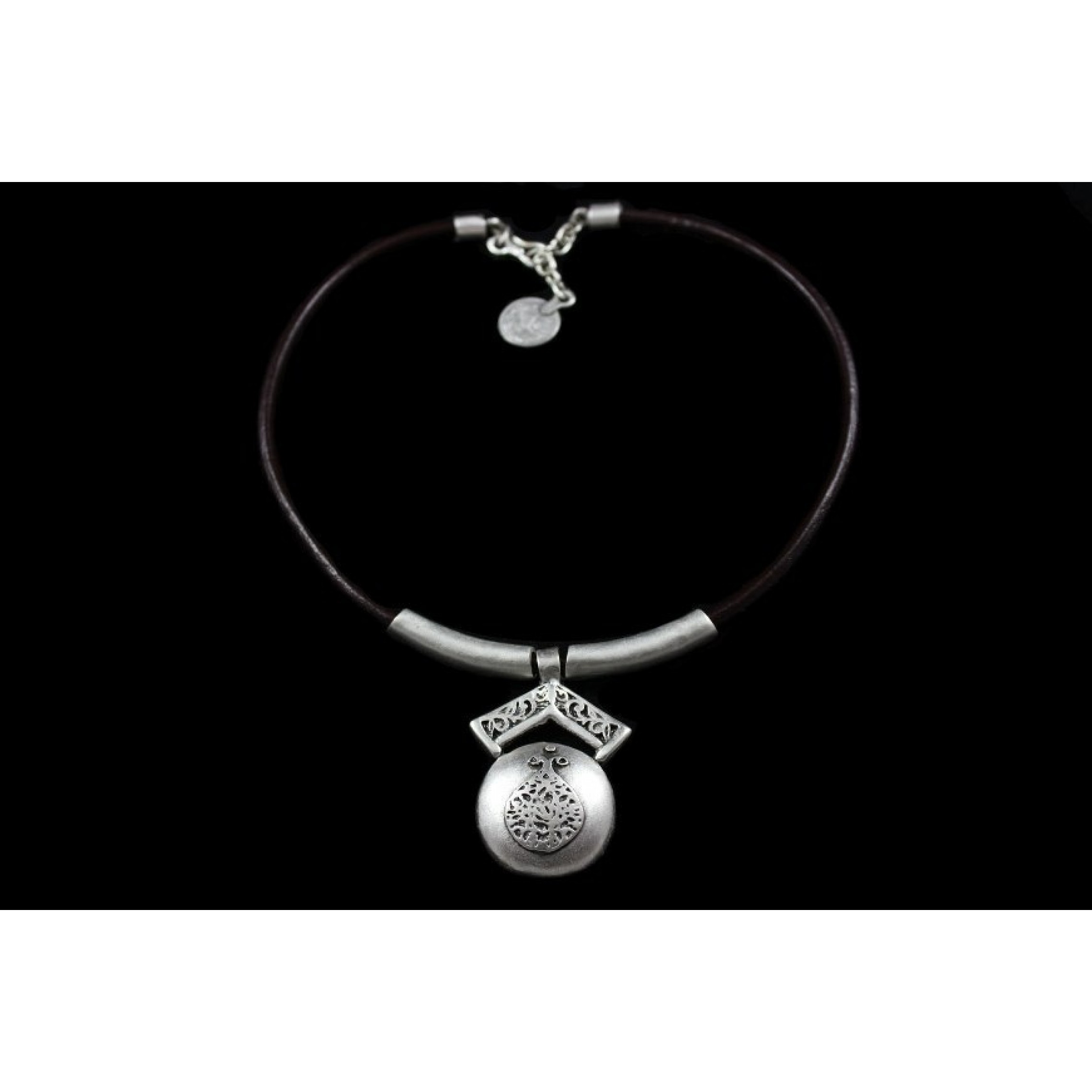 AN-296 - Silver Plated Zamac/Pewter Necklace