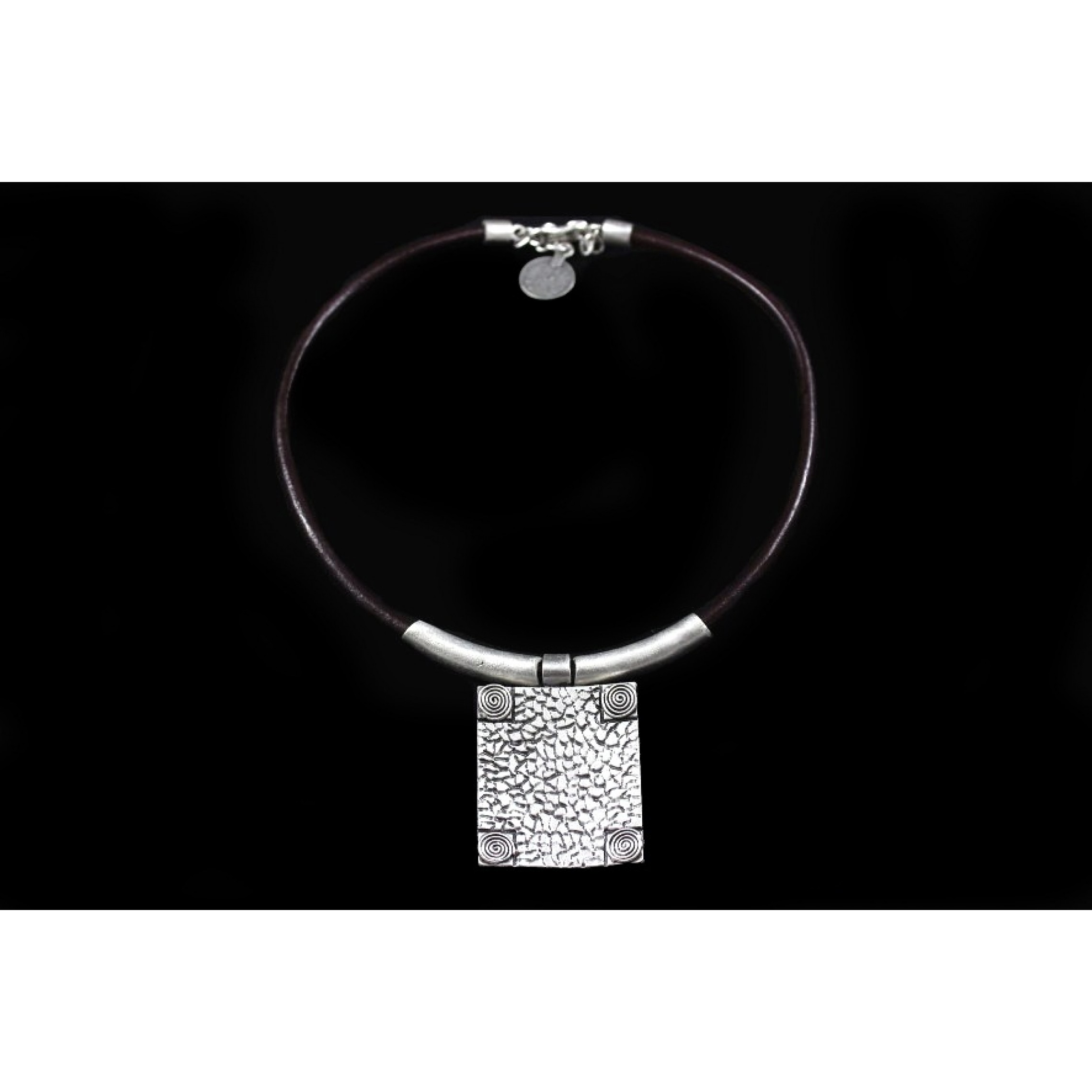 AN-310 - Silver Plated Zamac/Pewter Necklace