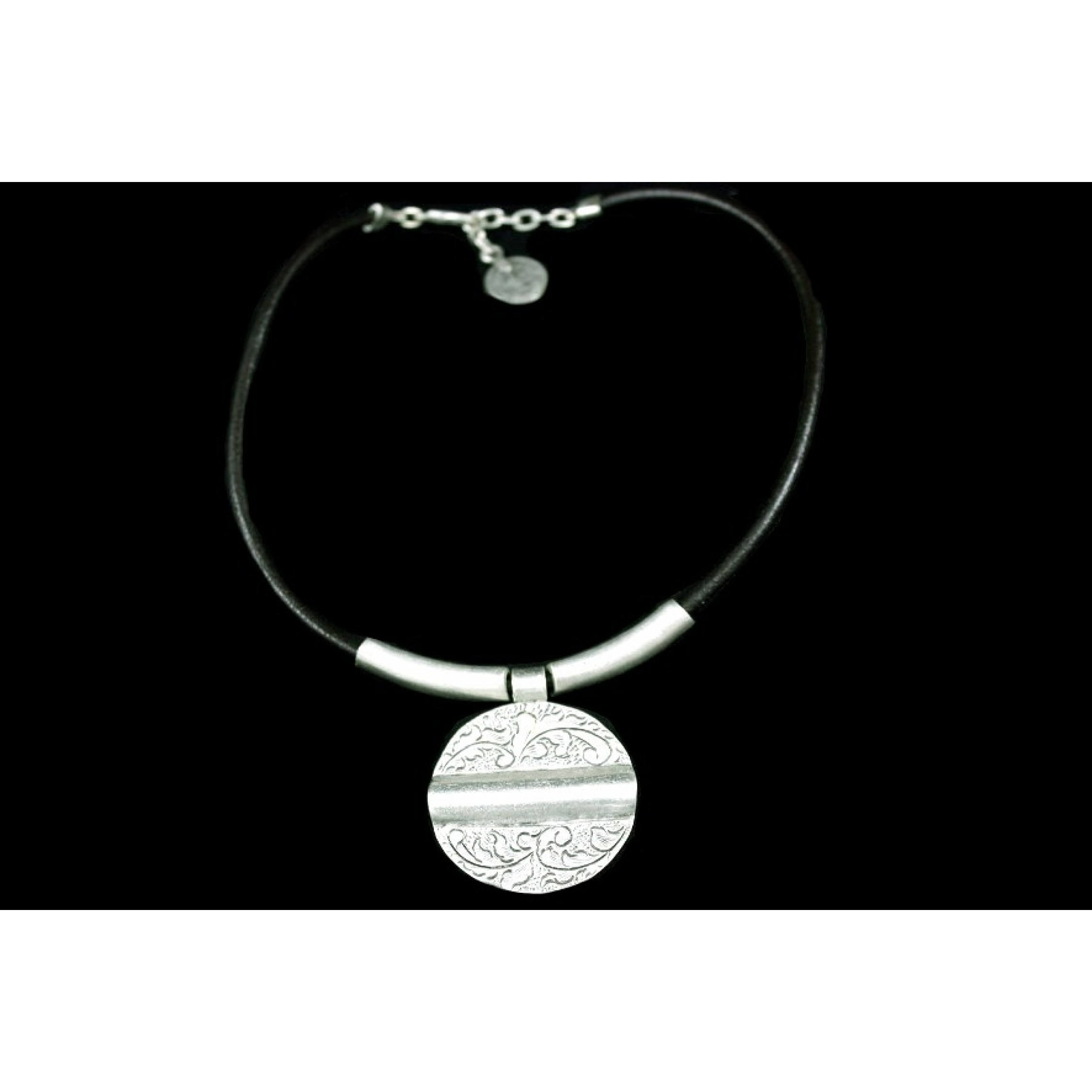 AN-312 - Silver Plated Zamac/Pewter Necklace