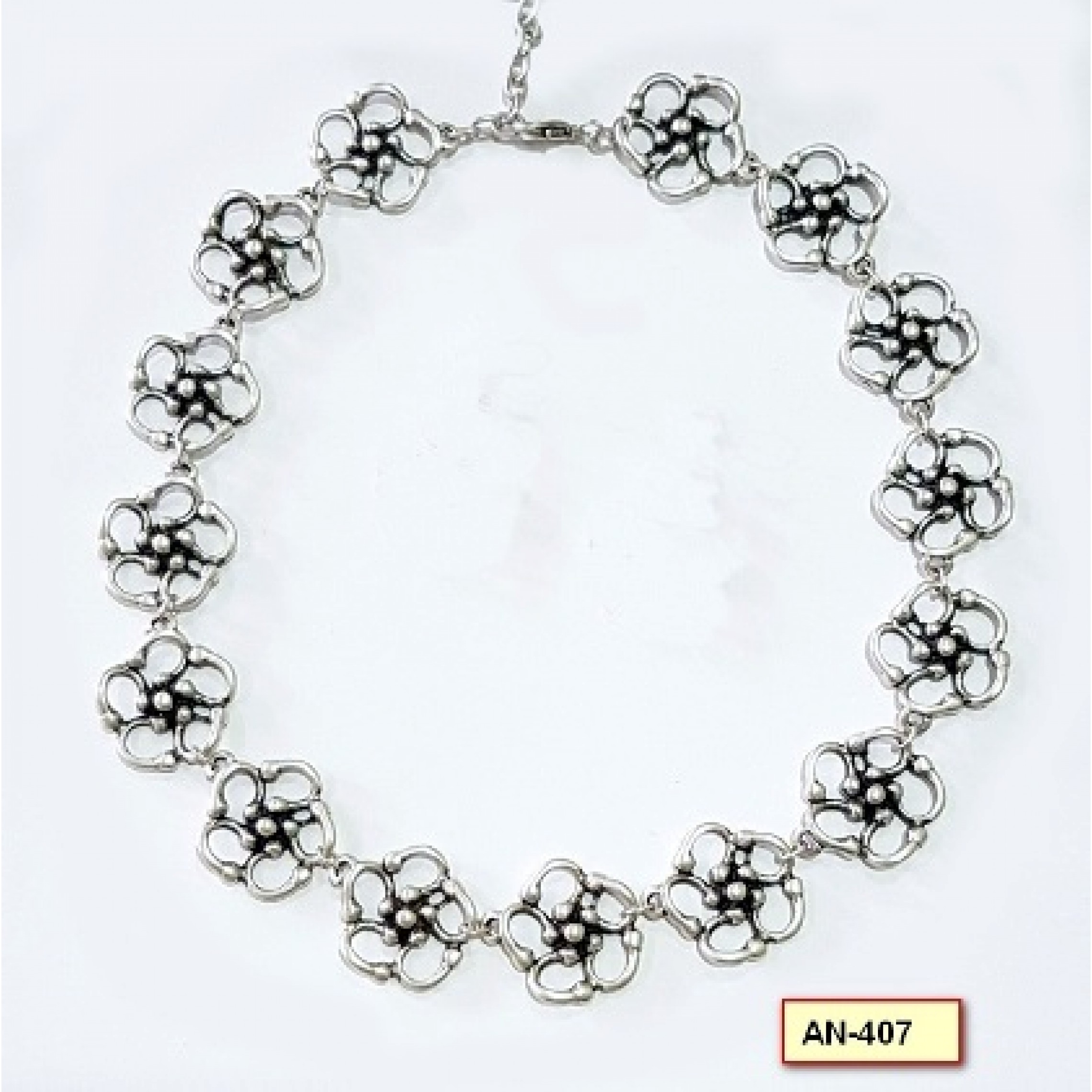 AN-407 - Silver Plated Zamac/Pewter Necklace