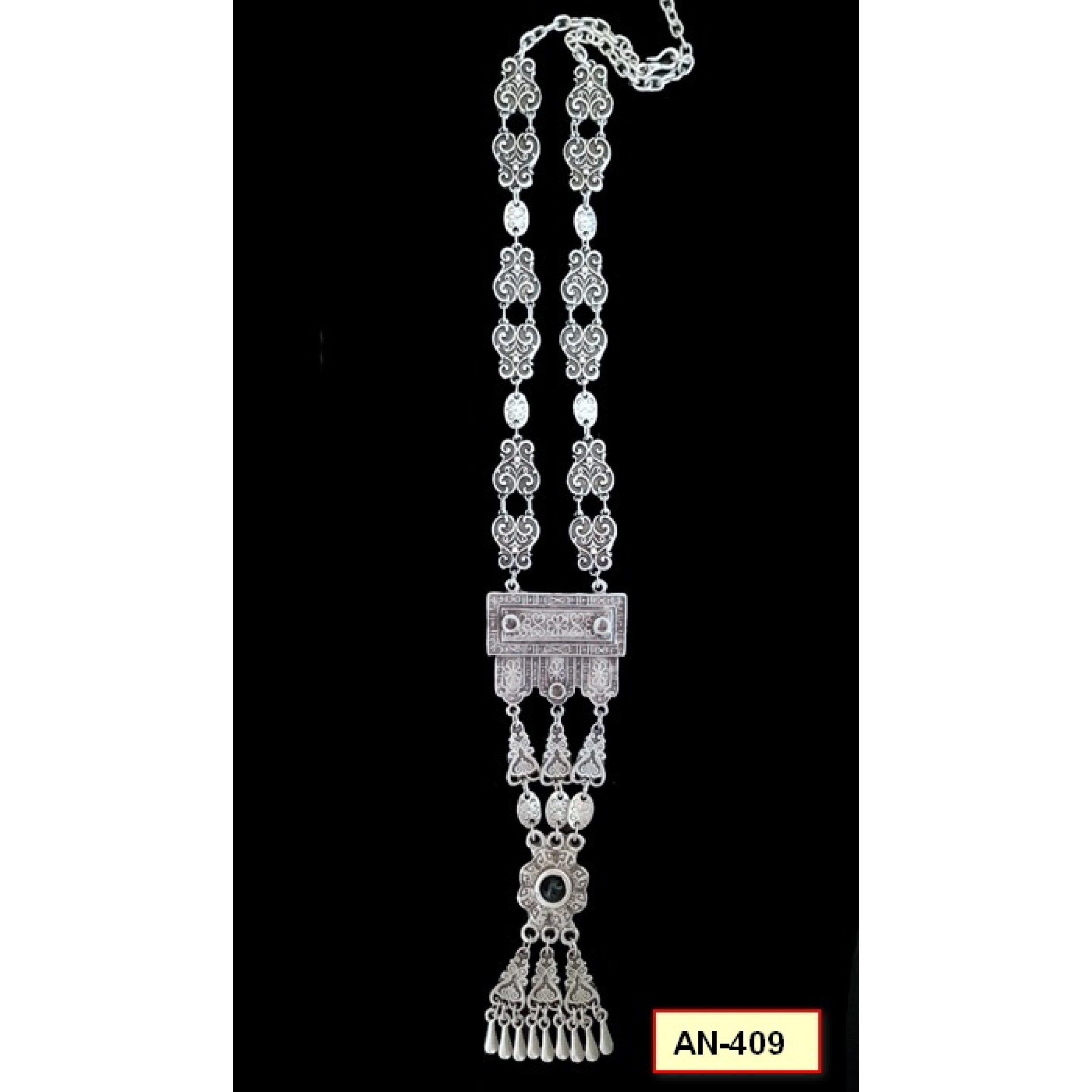 AN-409 - Silver Plated Zamac/Pewter Necklace