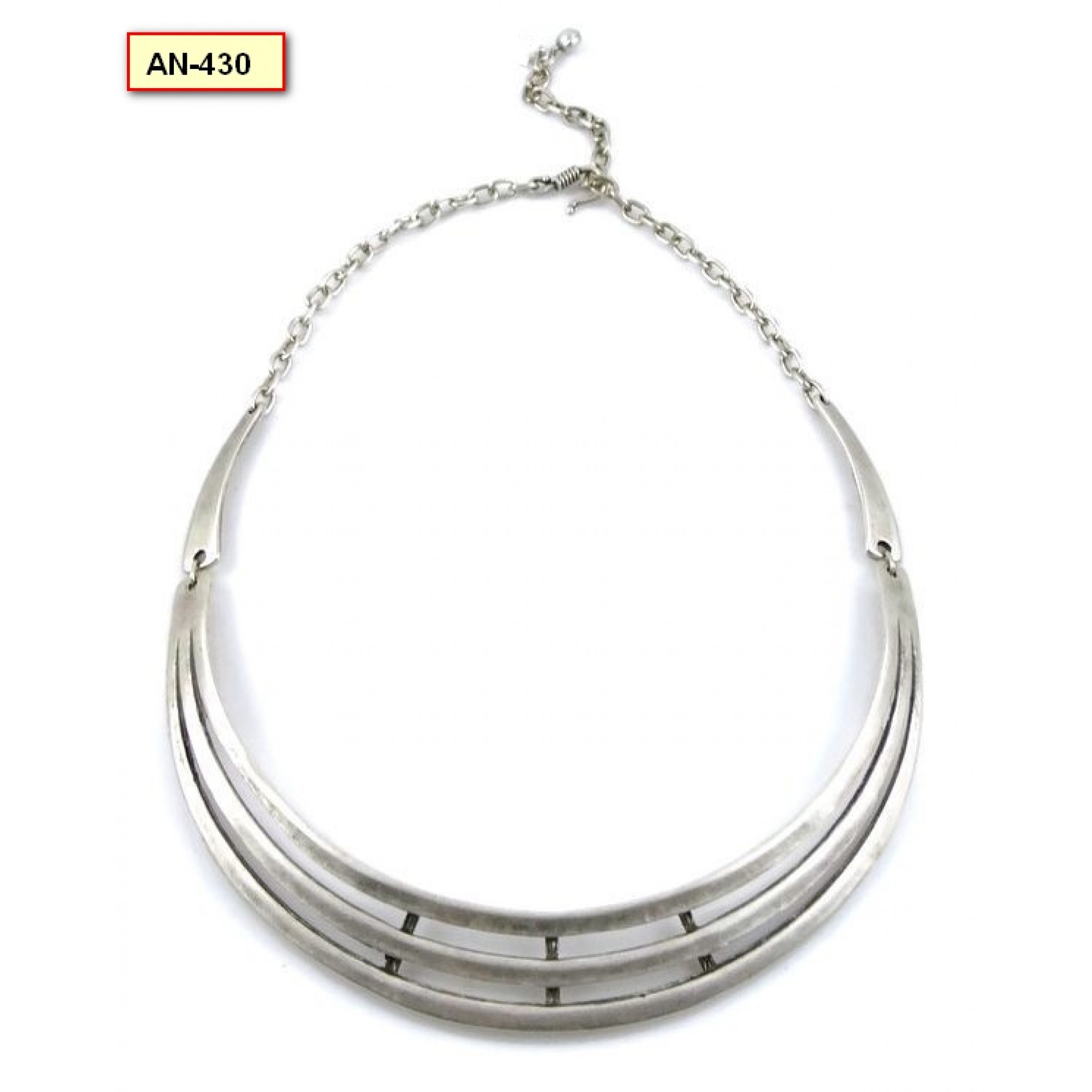 AN-430 - Silver Plated Zamac/Pewter Necklace