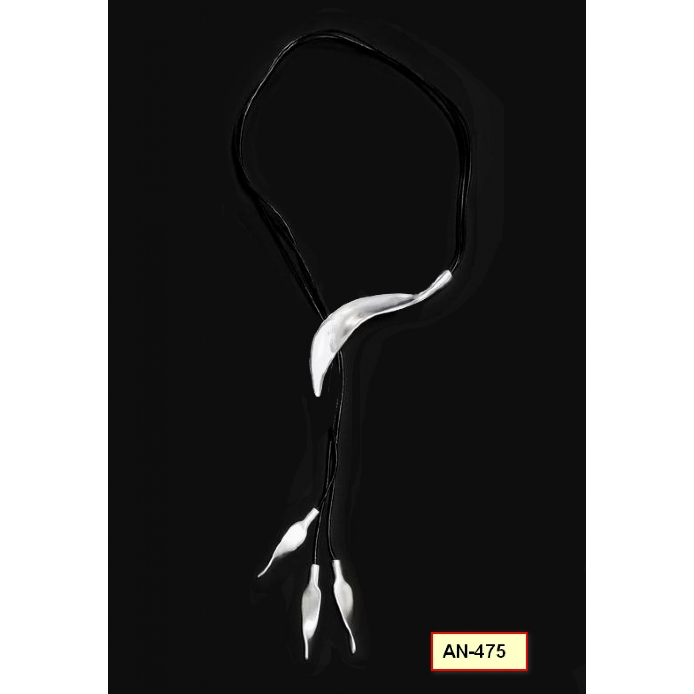 AN-475 - Silver Plated Zamac/Pewter Necklace