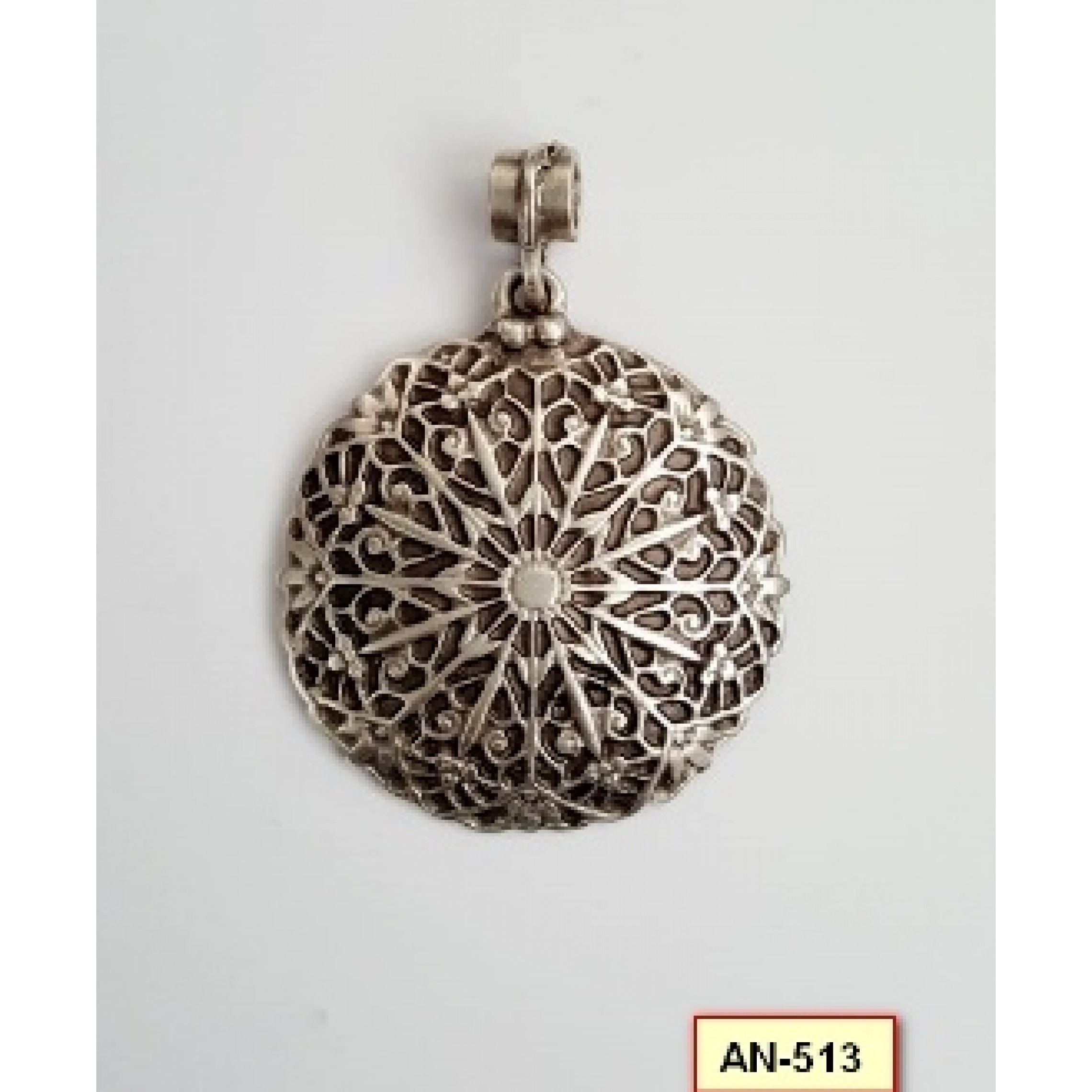 AN-513 - Silver Plated Zamac/Pewter Pendant