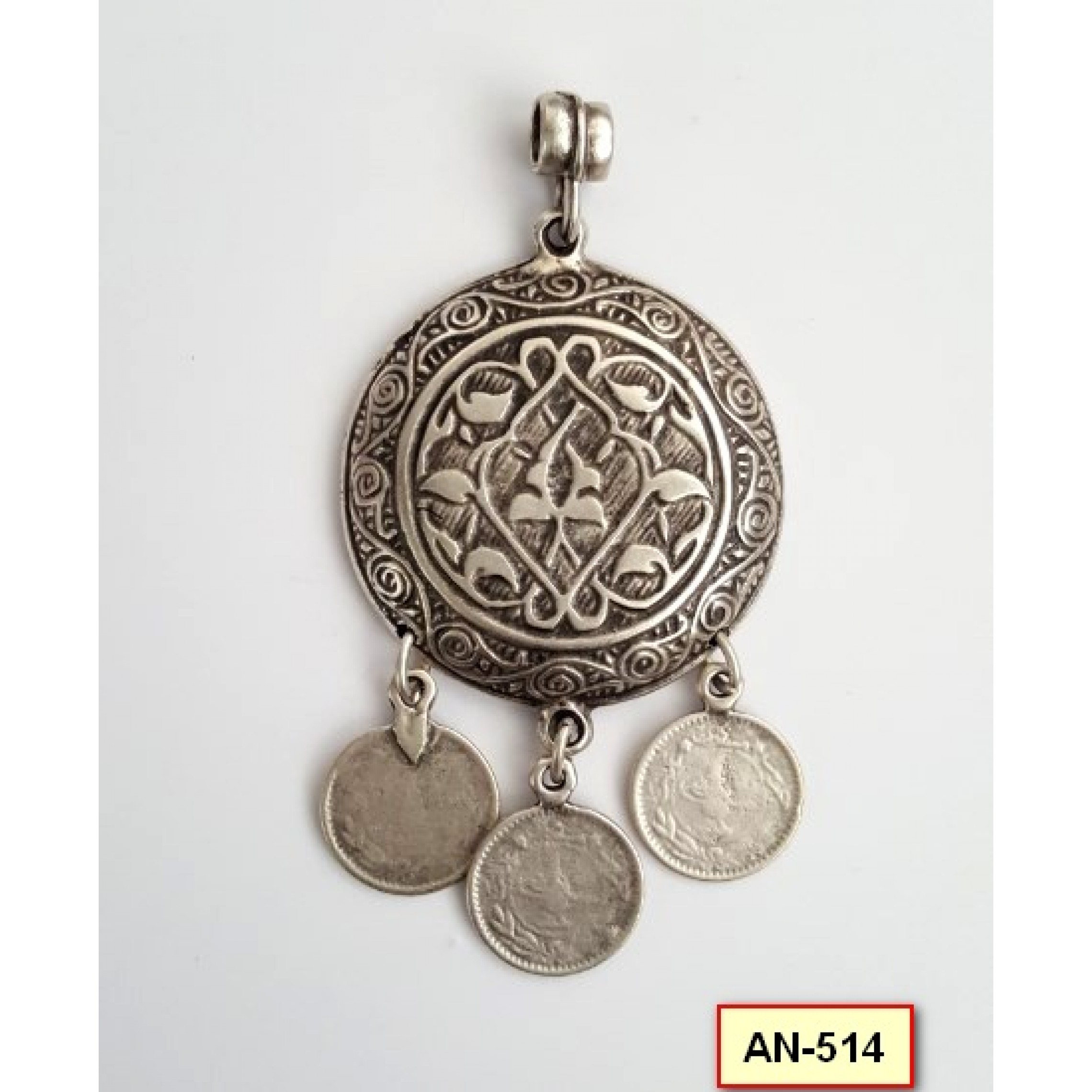AN-514 - Silver Plated Zamac/Pewter Pendant