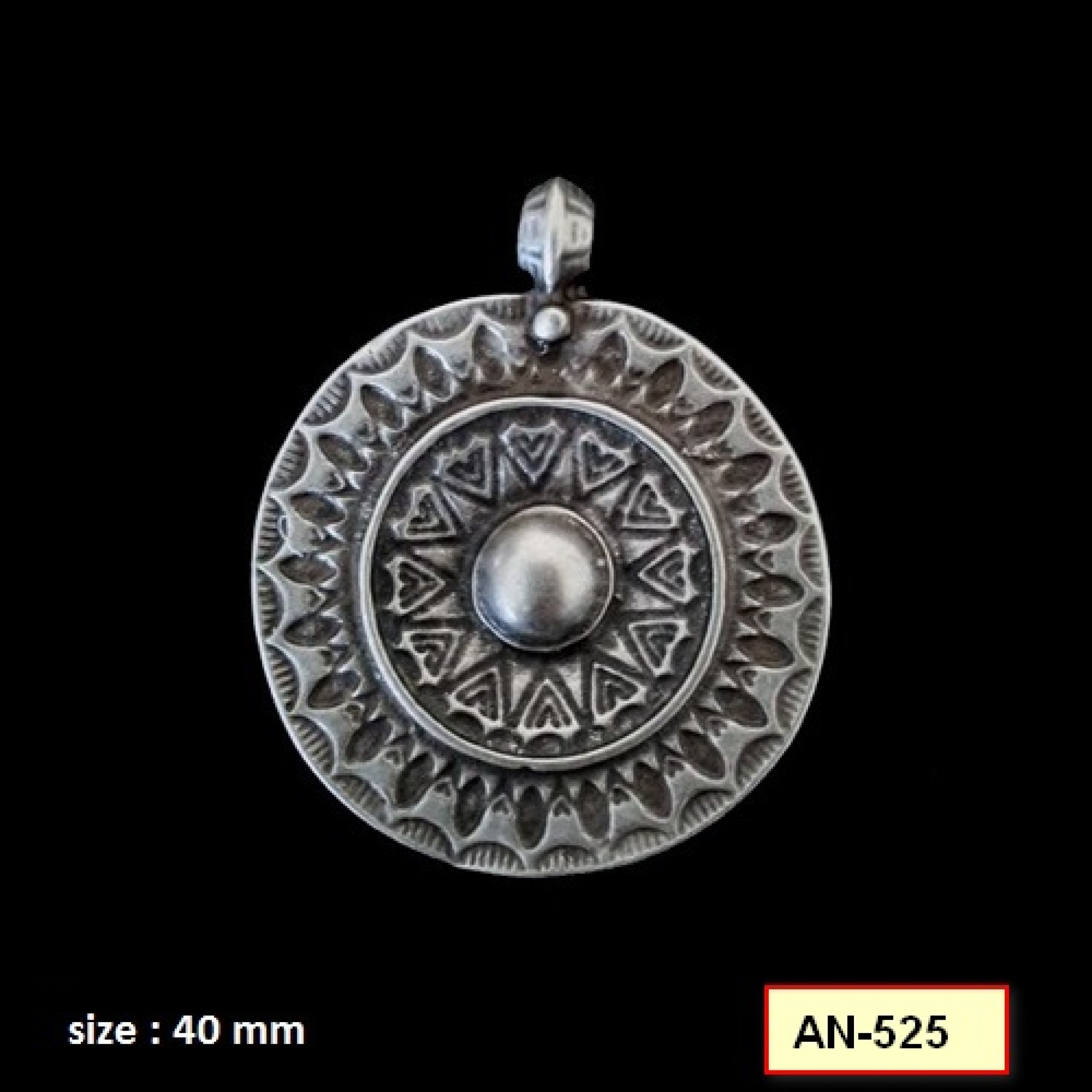 AN-525 - Silver Plated Zamac/Pewter Pendant