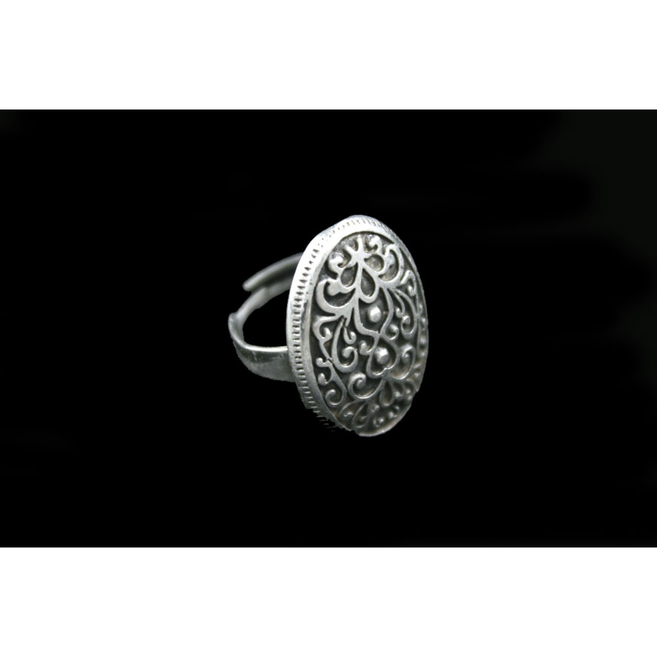 AR-033 - Silver Plated Zamac/Pewter Ring