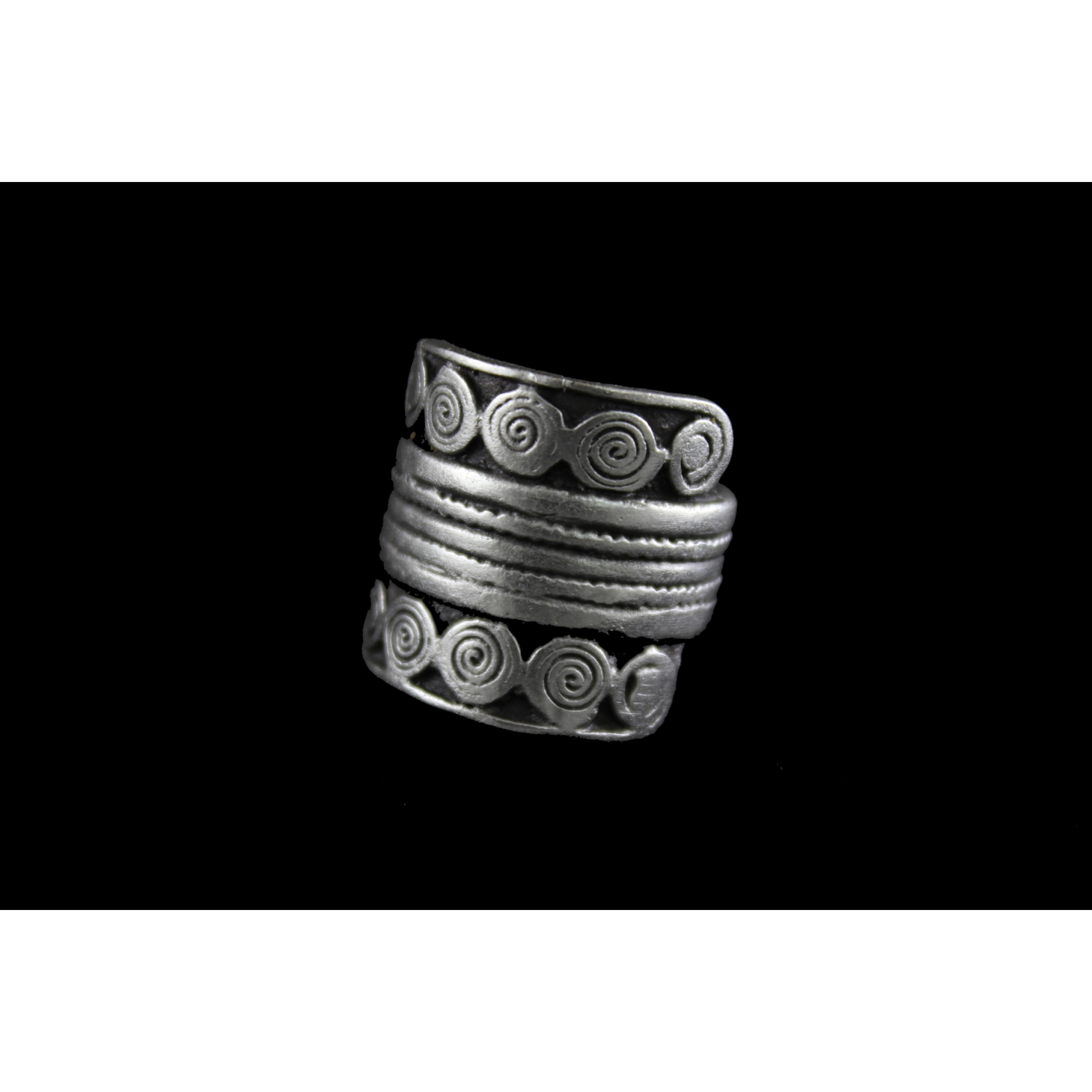 AR-089 - Silver Plated Zamac/Pewter Ring