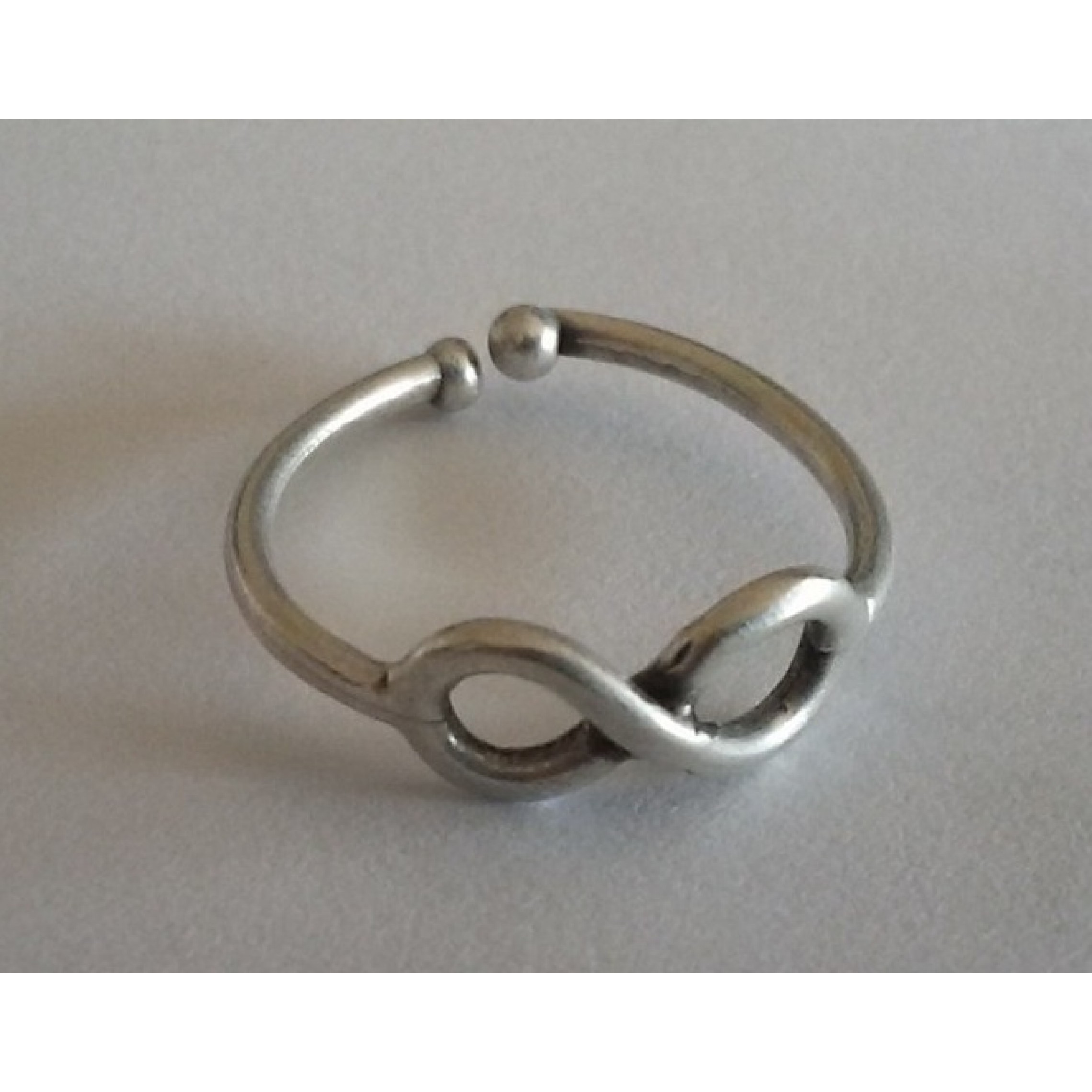 AR-121 - Silver Plated Zamac/Pewter Ring