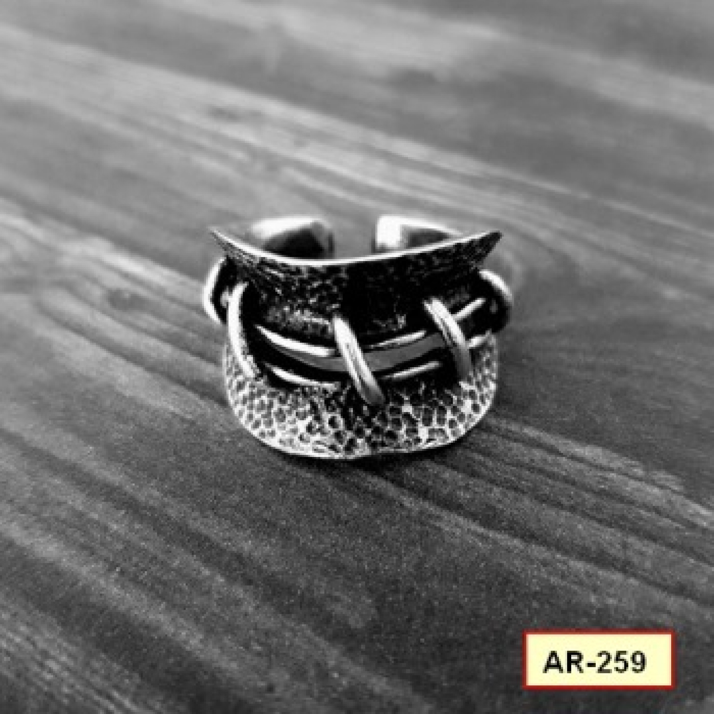 AR-259 - Silver Plated Zamac/Pewter Ring